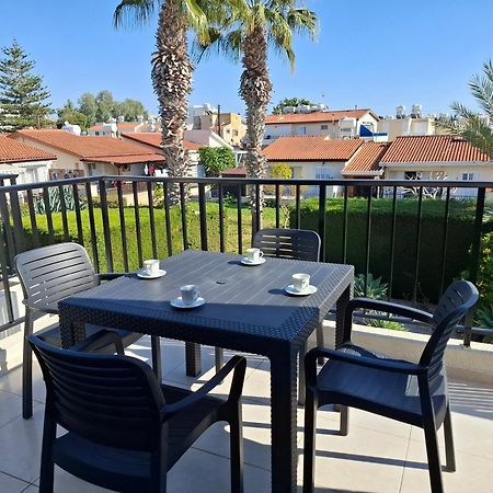 Cyking 2 Bed Apartment With Pool & 10 Min To Beach 파포스 외부 사진