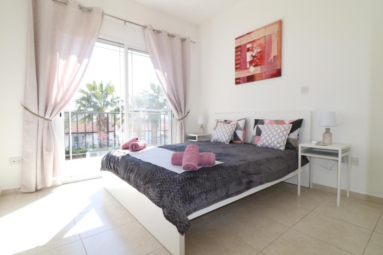 Cyking 2 Bed Apartment With Pool & 10 Min To Beach 파포스 외부 사진